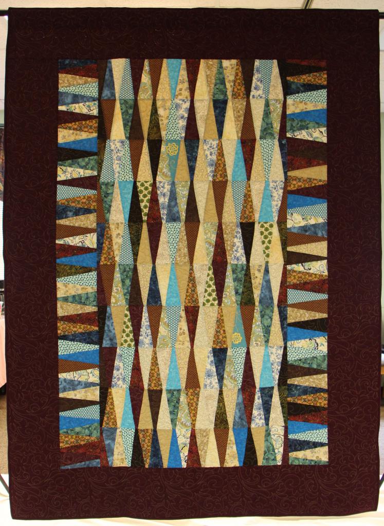 Quilting Service (Large) Honorable Mention: Sue Lawrence & Dale Shinneman, Waterfall
